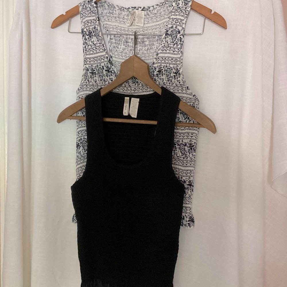 PAIR stretchy racer back TANKS ruffle size M Japna